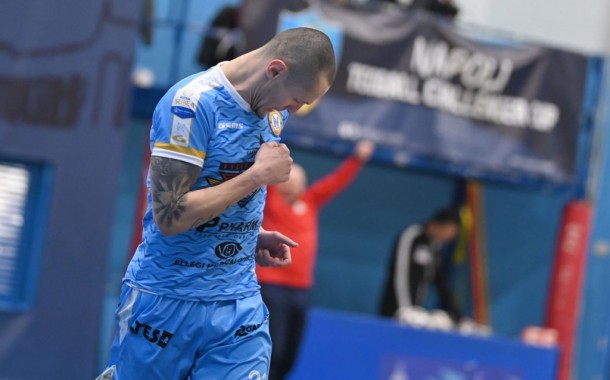 Il Napoli Futsal ricomincia dal suo eterno campione, c’è il rinnovo di Robocop Fortino