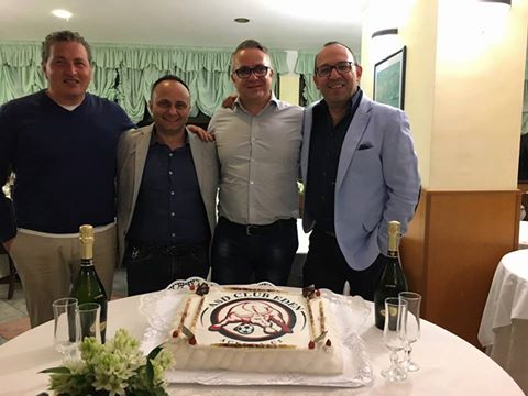 Nicola Orefice con lo staff dirigenziale del Club Eden