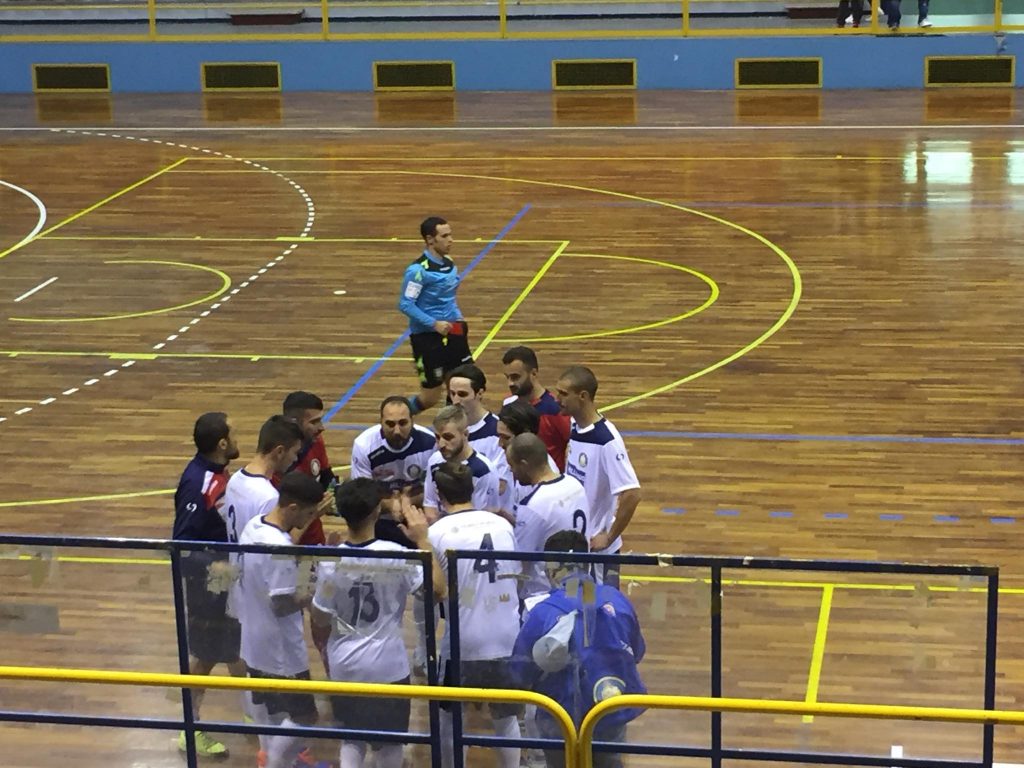 Il Limatola durante un time-out di mister Miele