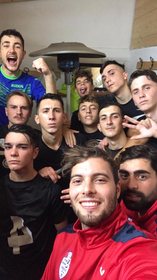 La gioia del Napoli Calcetto per i primi tre punti