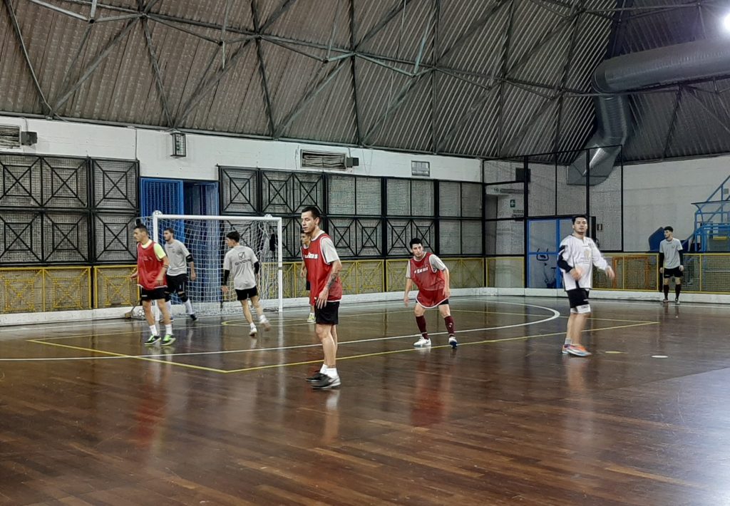Alma Salerno rifinitura Futsal Parete