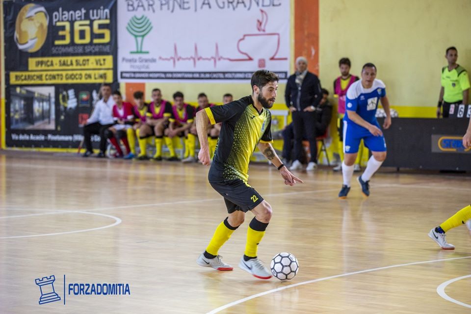 Alessandro Palumbo in azione con la maglia del Domitia