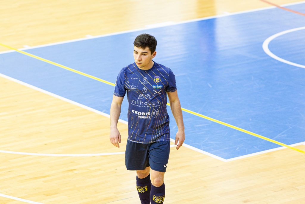 Pedrinho con la maglia del Real San Giuseppe Foto: Sollo
