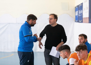 Napoli Calcetto U17 verso l’esordio di domenica nella fase nazionale, di fronte il Comprensorio Pisticci. Il dg De Simone: “Sarà una splendida avventura dedicata al presidente Capodanno”