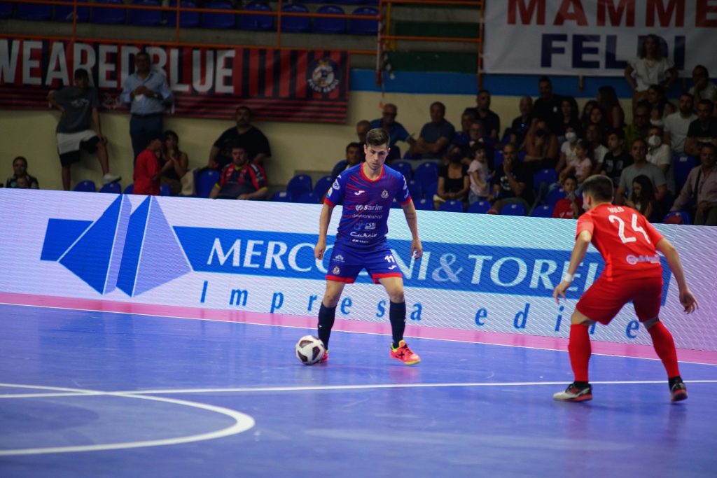 Fabricio Calderolli in maglia Feldi Eboli
