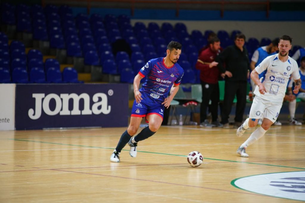 Pesk in maglia Feldi Eboli