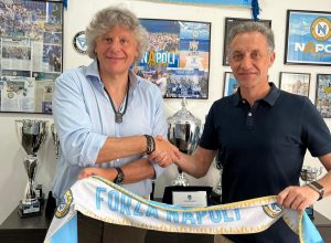 Il presidente Perugino (sx) e David Marìn (dx) nella sede del Napoli Futsal