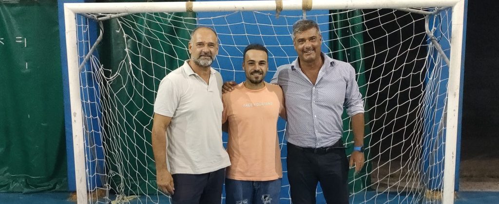 Il team manager della Flegrea Haesse (sx), Terrecuso (centro) ed il responsabile prima squadra Cestari (dx)