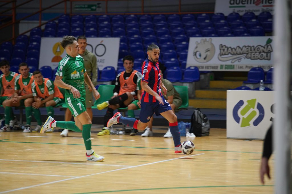 Vavà in azione in maglia Feldi