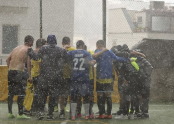 Ancora Amalfi, prima vittoria sotto il diluvio: piegato il Sorrento