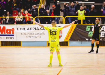 Il Benevento 5 non smette di correre, col Giovinazzo arriva il quinto successo di fila. La soddisfazione di Collarile e Centonze: “Siamo orgogliosi, vittoria voluta a tutti i costi”