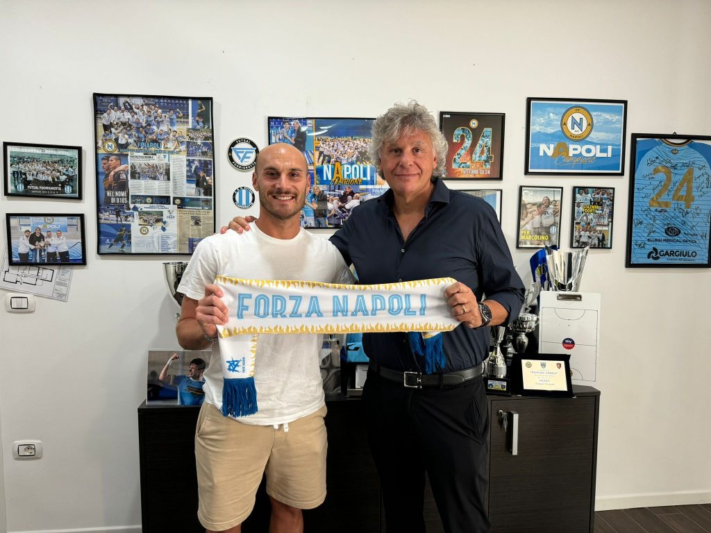 Umberto Caruso con il presidente del Napoli Futsal Serafino Perugino