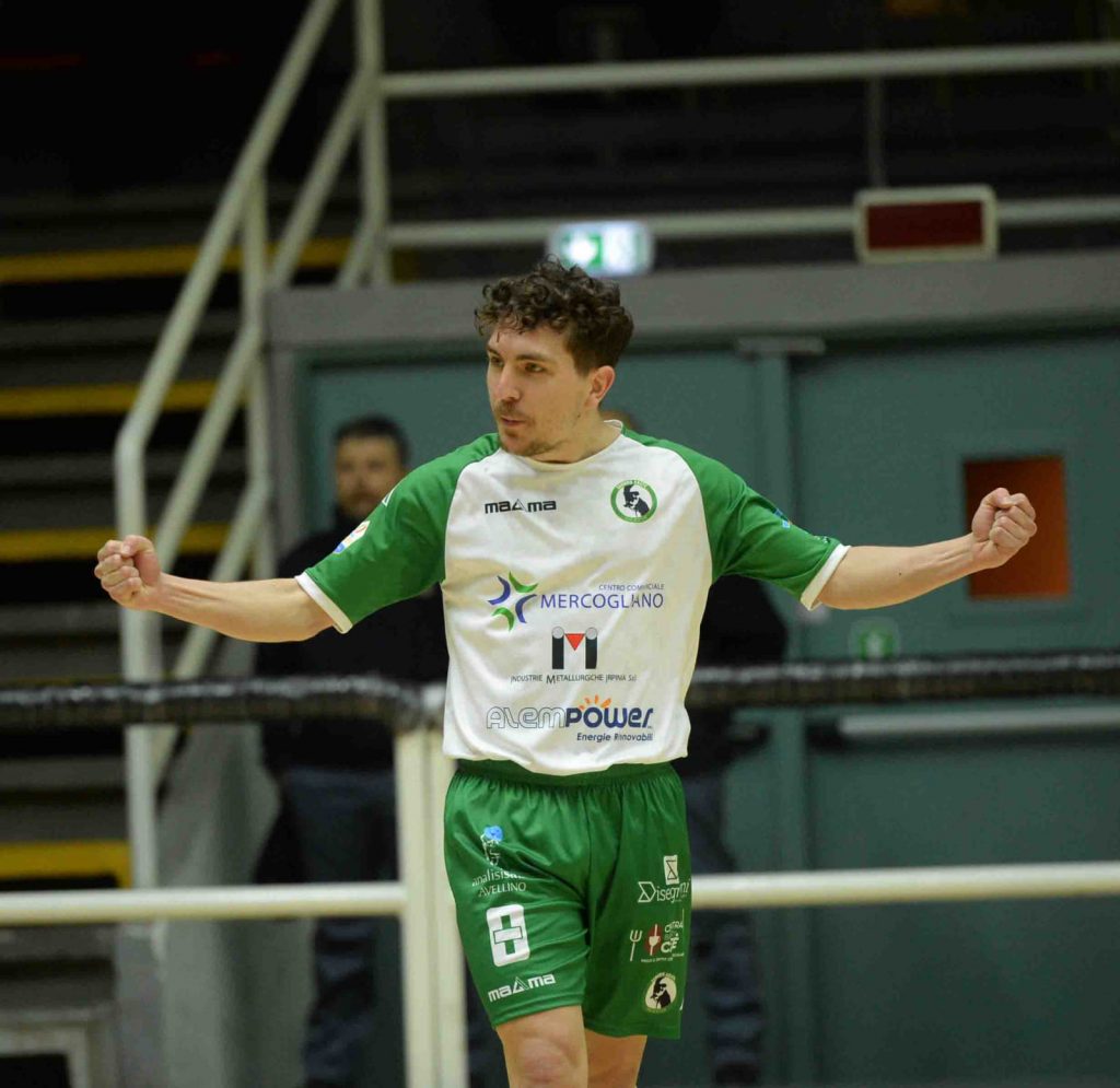 Gabriele Ugherani in maglia Sandro Abate