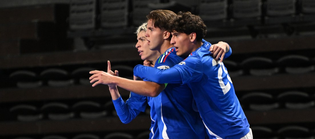 CHISINAU, MOLDOVA - SEPTEMBER 28: Tommaso Ceccarelli of Italy celebrates with teammates after scoring the equalizing goal during the UEFA Under-19 Futsal Euro 2025 match between Portugal and Italy at Chisinau Arena on September 28, 2025 in Chisinau, Moldova. (Photo by Tullio Puglia - UEFA/UEFA via Getty Images)