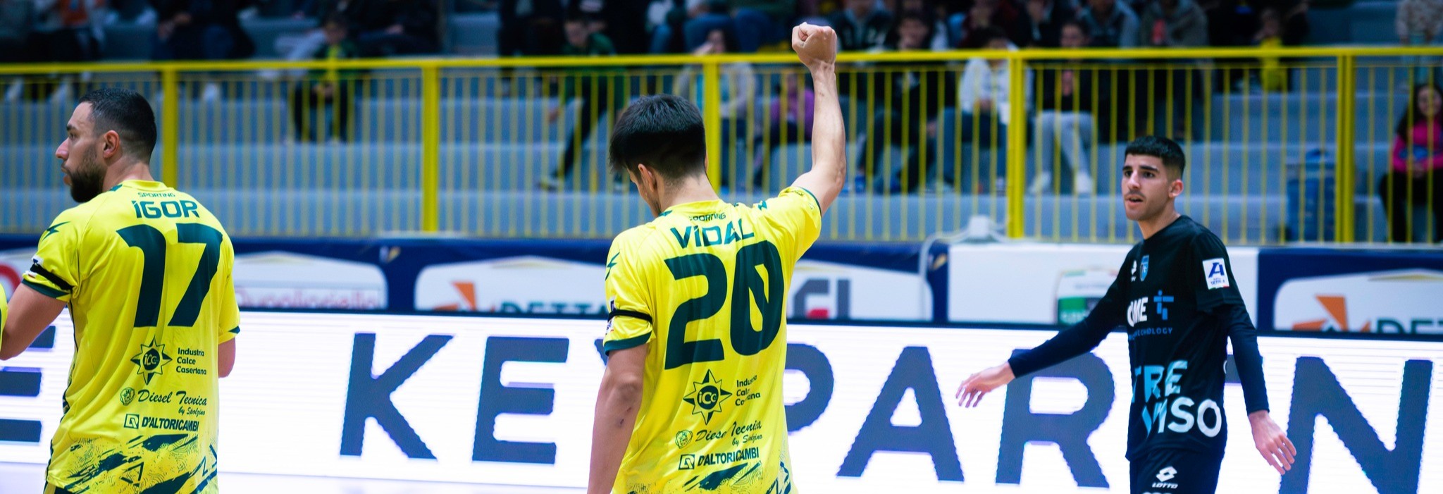 Pablo Vidal esulta in maglia Sala Consilina