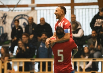 Amalfi Coast Sambuco, grinta e orgoglio: l’ex Moraes e Vuolo regalano la vittoria contro l’Ischia. Ruocco e Gambardella: “Ragazzi eccezionali”