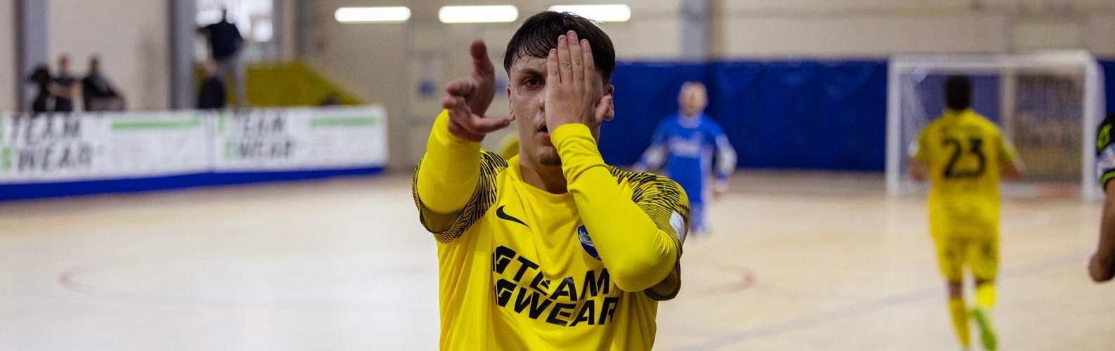 Lorenzo Guerra esulta in una foto di Sollo