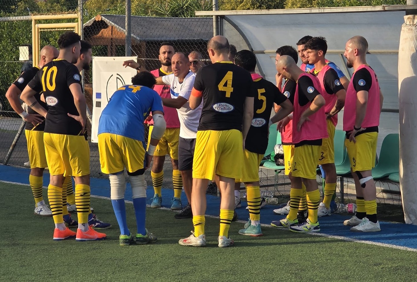 Carlo Florio sulla panchina del Rageto