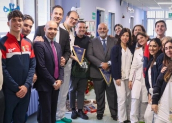 Stefano Castiglia in visita presso l’Ospedale Santa Maria della Speranza di Eboli: “Il sorriso dei bambini il regalo più gratificante”