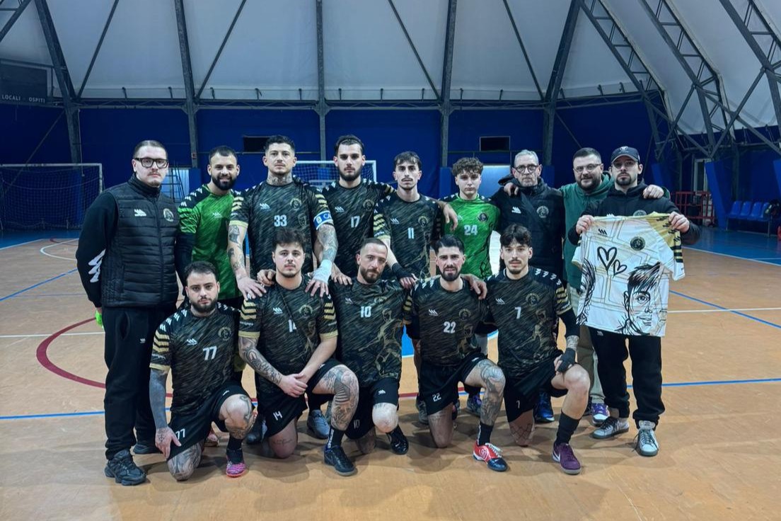 L'Extreme Acerra con la speciale maglia dedicata ai piccoli Giovanni e Francesco