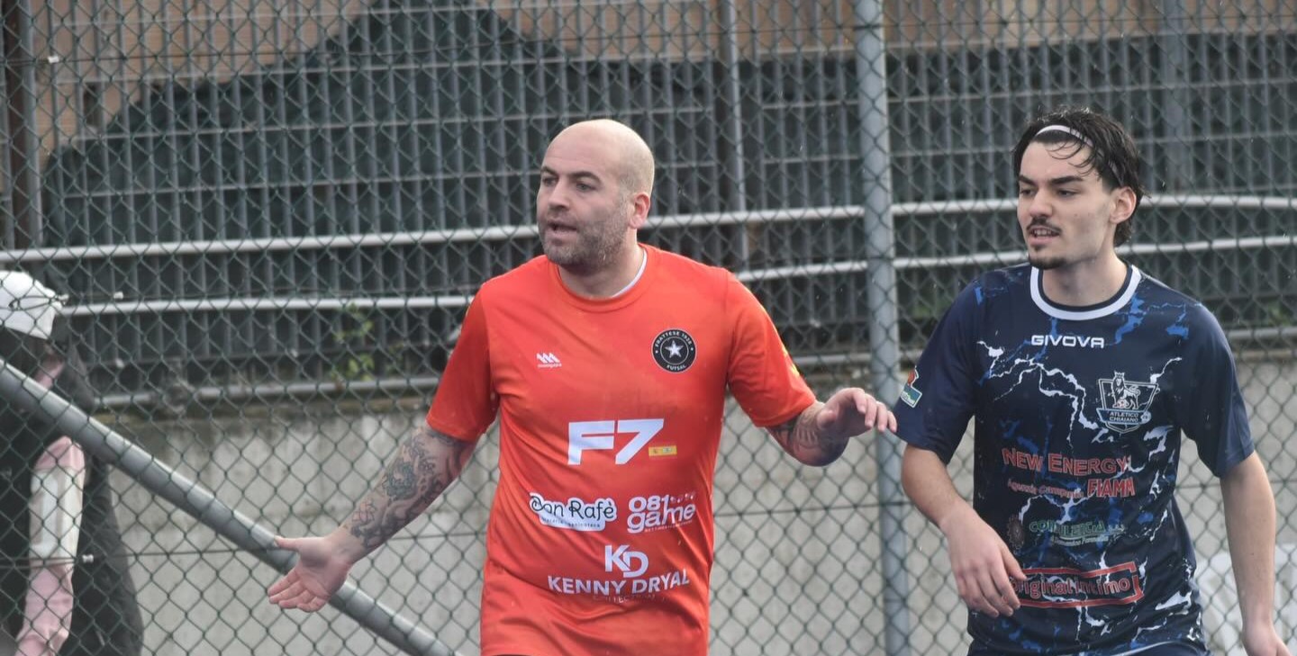 Genny Esposito in maglia Frattese in casa dell'Atletico Chiaiano