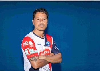 Borriello rinnova col Barra: “Avanti sempre con la stessa mentalità”