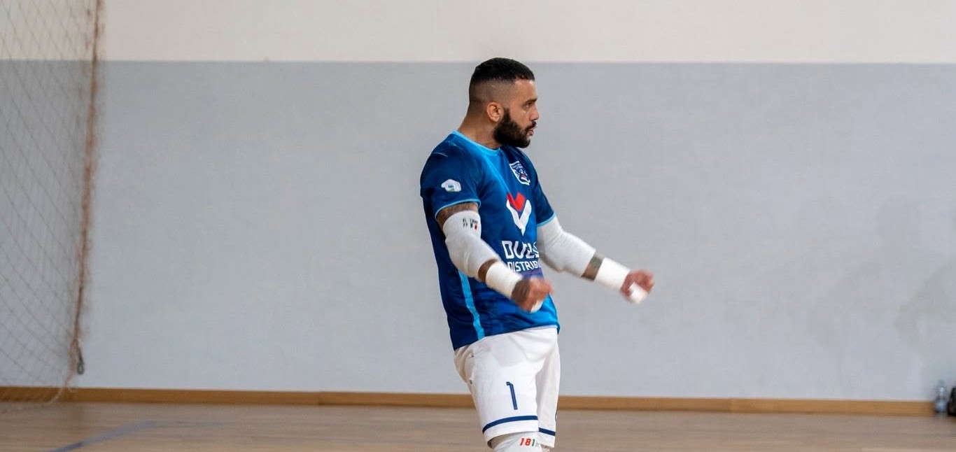 Mimmo Marchesano in maglia Duelle Cetrano