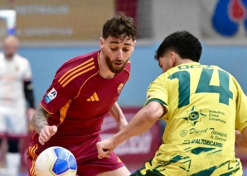 Sala Consilina, ancora un tassello dal mercato. Biscossi è gialloverde: “Sacrificio, disciplina e spirito di squadra”