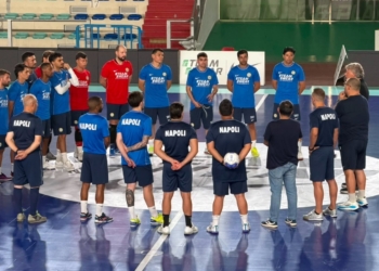 Napoli, il discorso del presidente Perugino alla squadra: “Compatti, uniti e feroci. Facciamo la storia azzurra”