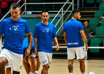 Doppio Alex: al Pala Del Mauro la Sandro Abate vince l’amichevole col Solofra